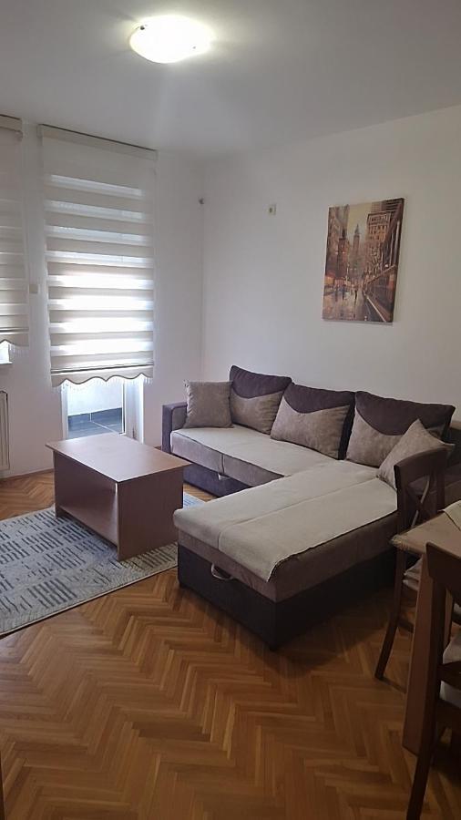Vodenica Lejlighed Novi Sad Eksteriør billede