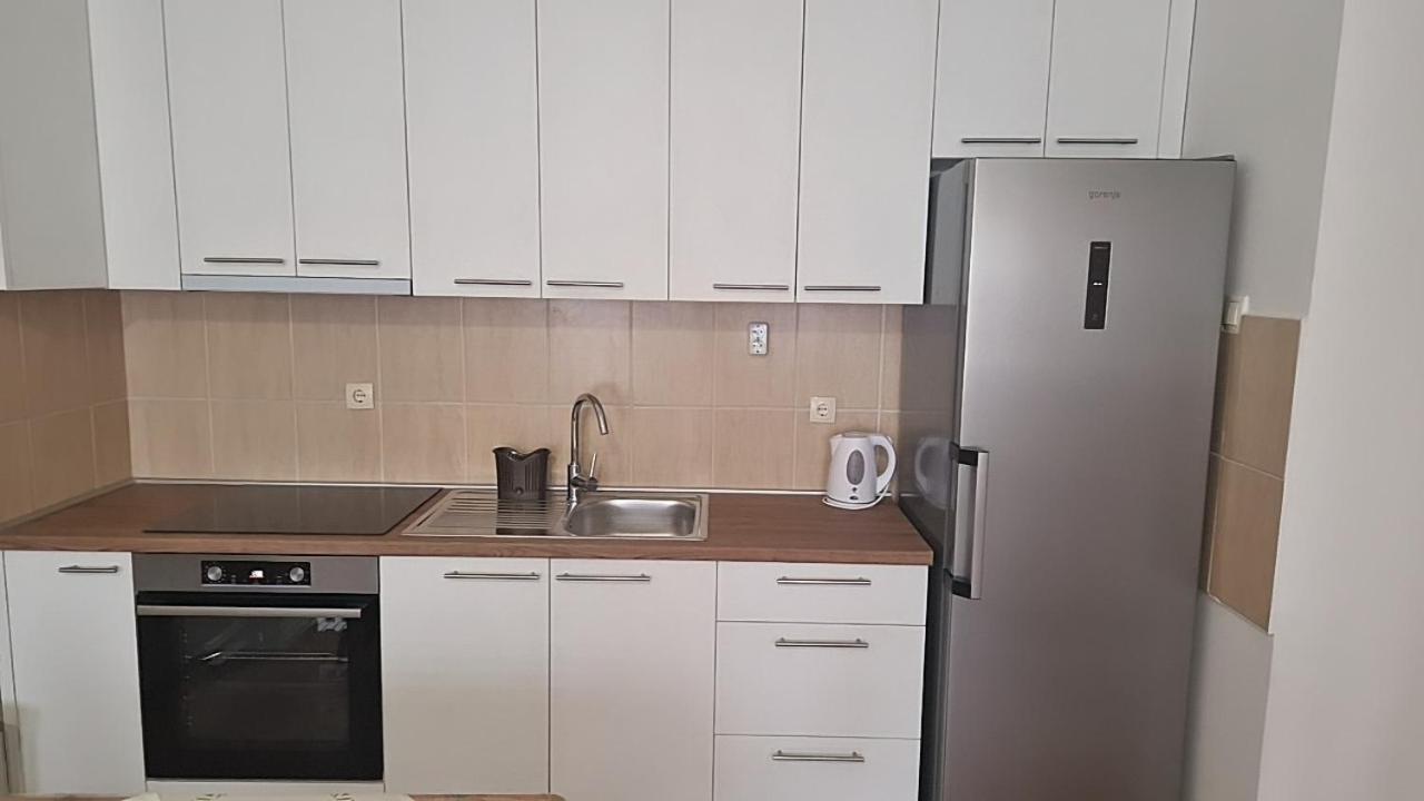 Vodenica Lejlighed Novi Sad Eksteriør billede